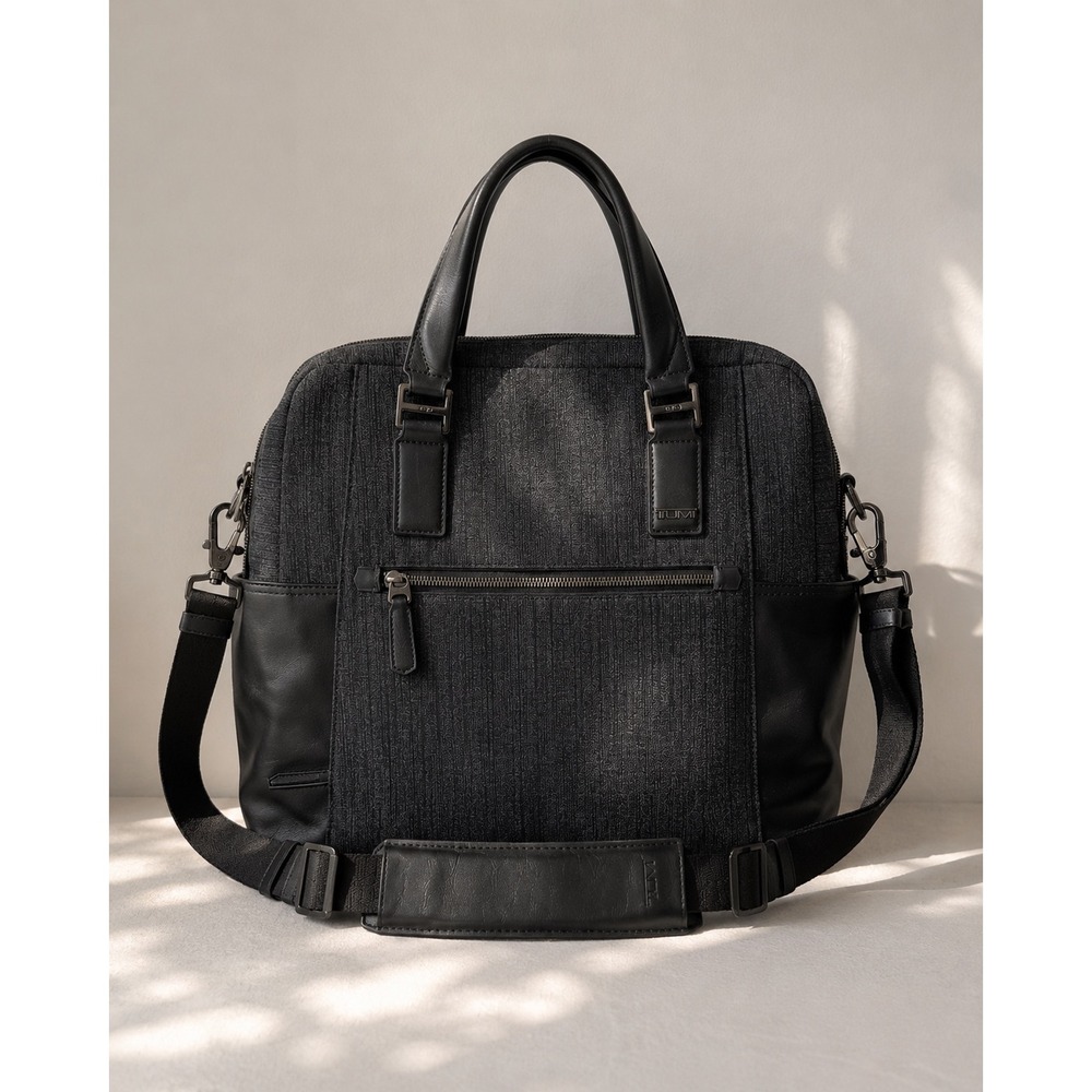 Tumi Beacon Hill Smith Jetsetter Bag Mens L Grey Black Leather Briefcase 68550SL